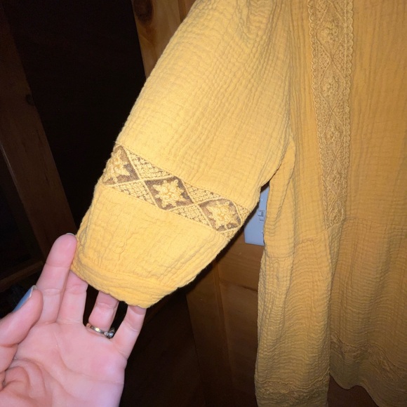 “Ott”. Women’s boutique tunic. Size small - Picture 2 of 3